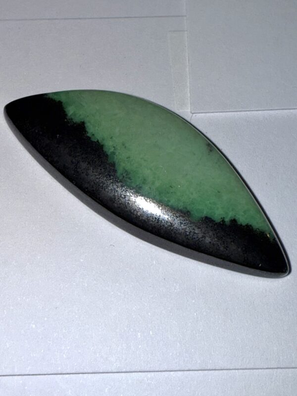 Grossular Garnet (075)