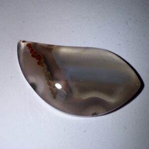 Watertine Agate with plume (068)